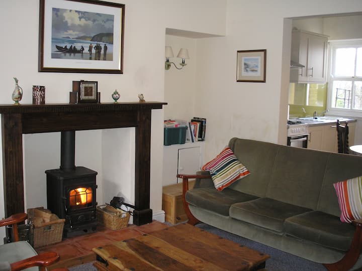 Traditional Cottage With Woodburner - Settle