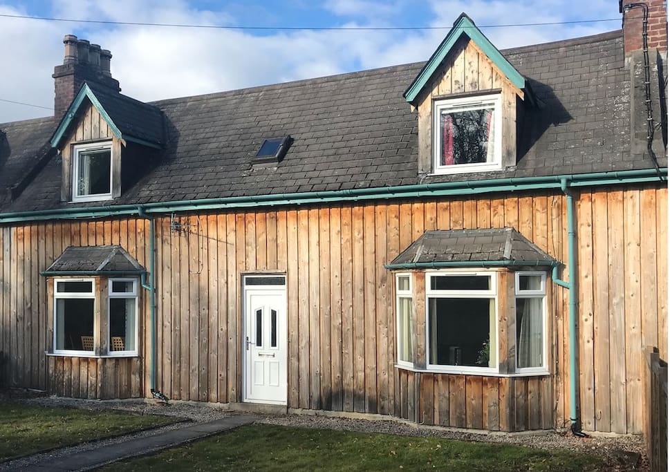 Front of No.3 Dalmore Farm