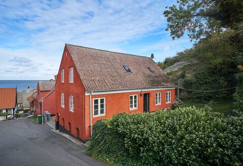 Stay in the heart of Gudhjem in the “Old Brewery”.