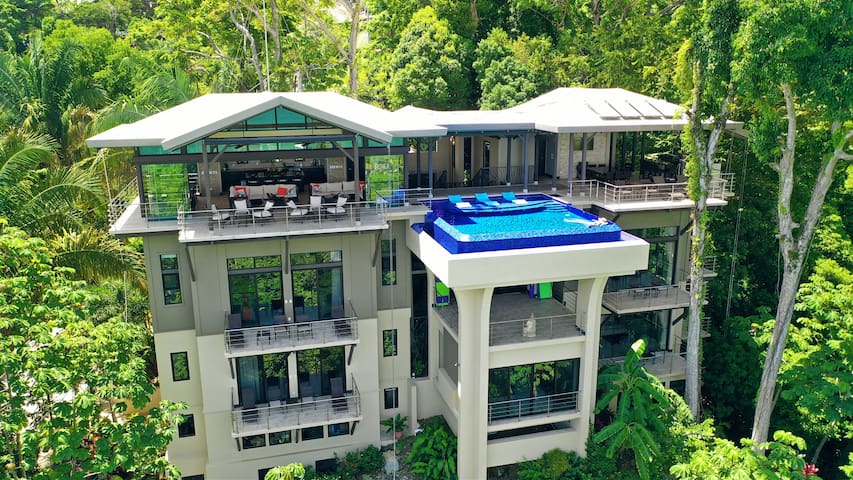 Entire home with 6+ bedrooms in Quepos - Luxury Villa Manuel Antonio – 8BR Estate w/ Chef