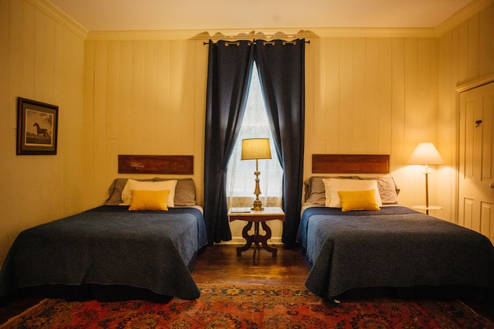 Bedroom 3: Two doubles and a pull out single sofa (not pictured)