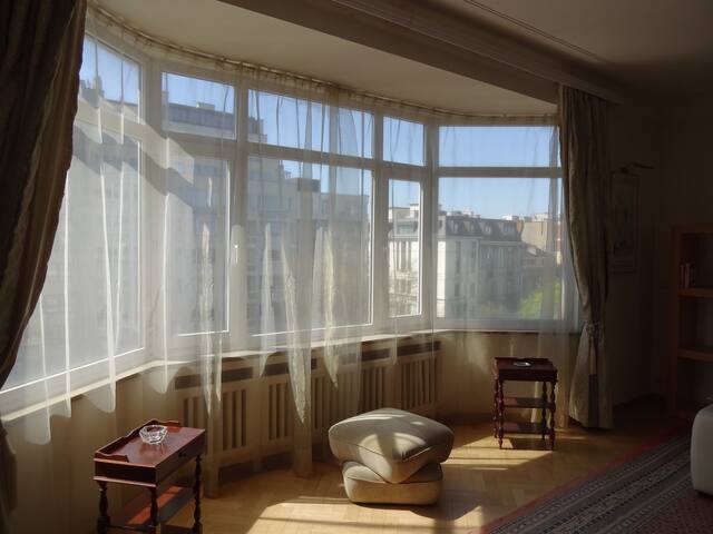 6P Grand Standing Avenue Louise 200 m2, 5ème étage gallery image 3