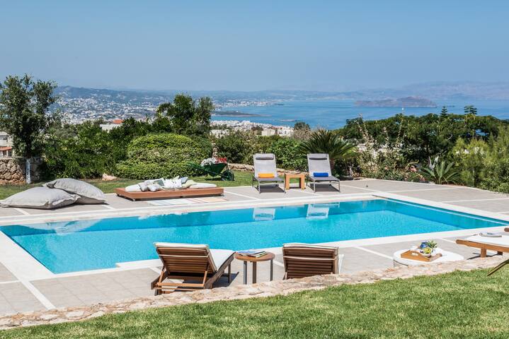 Villa Mariposa – Panoramic view – Near Chania city gallery image 5