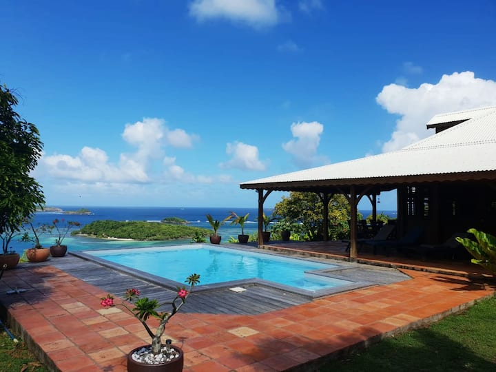 Villa De Charme Surplombant Les îLets. - 馬丁尼克