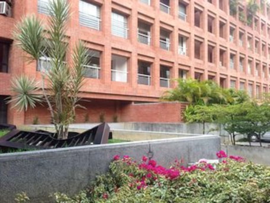 edificio de borges y pimentel premio nacional de arquitectura