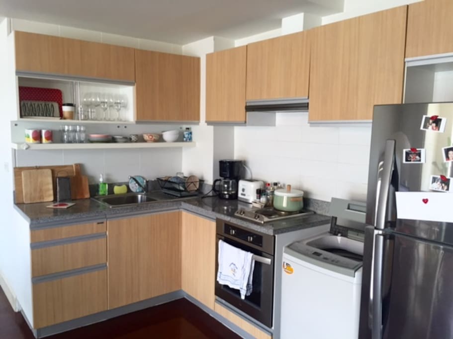 Fully furnished kitchen
