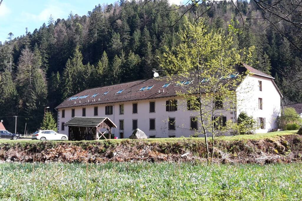 Le bâtiment - derrière