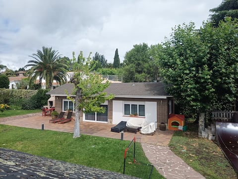 Independent little house