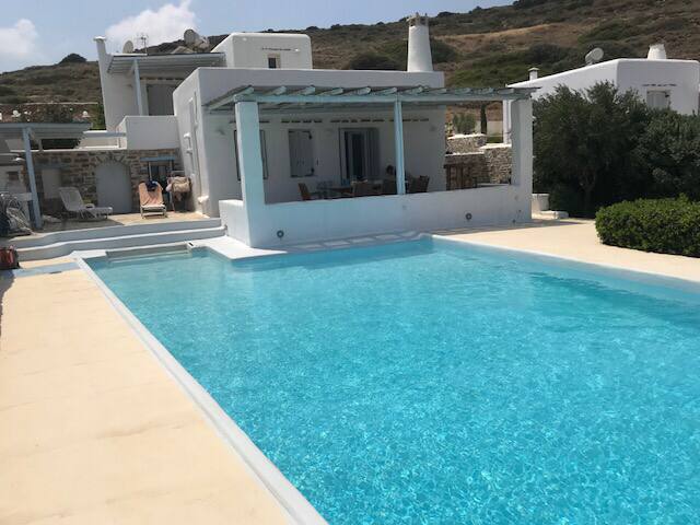 THE PERFECT SUMMER VILLA gallery image 2