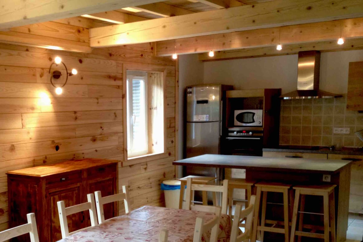 Top Airbnb: slate trees in Les Deux Alpes