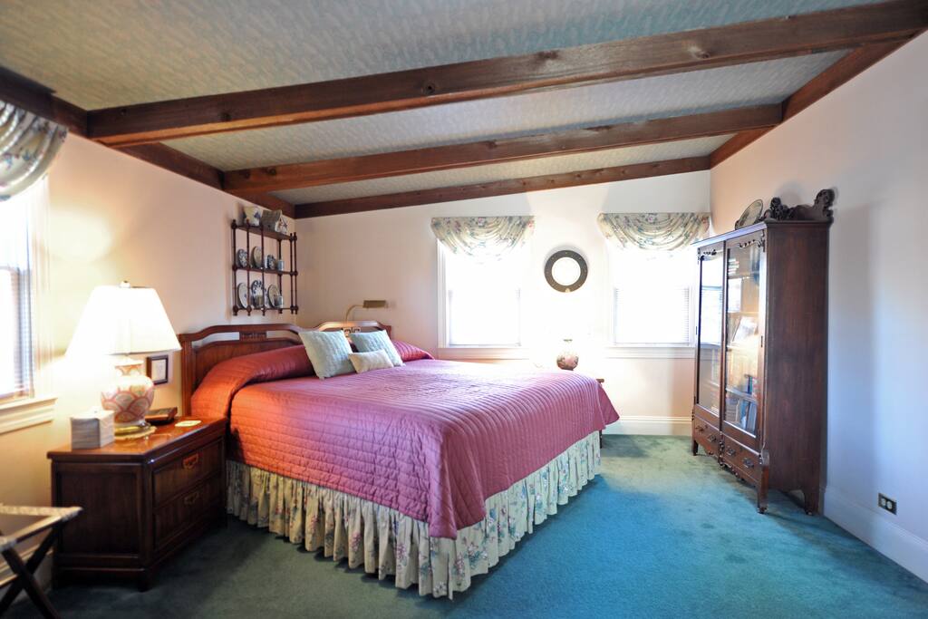 Pinecrest Cottage And Gardens Houses For Rent In Louisville
