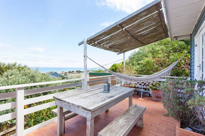 Beach House Scarborough gallery image 4