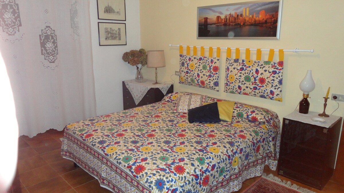 Dvojlôžková izba s manželskou poste