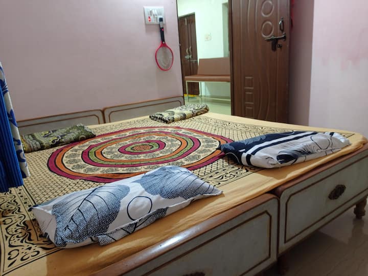 غرفة النوم 1