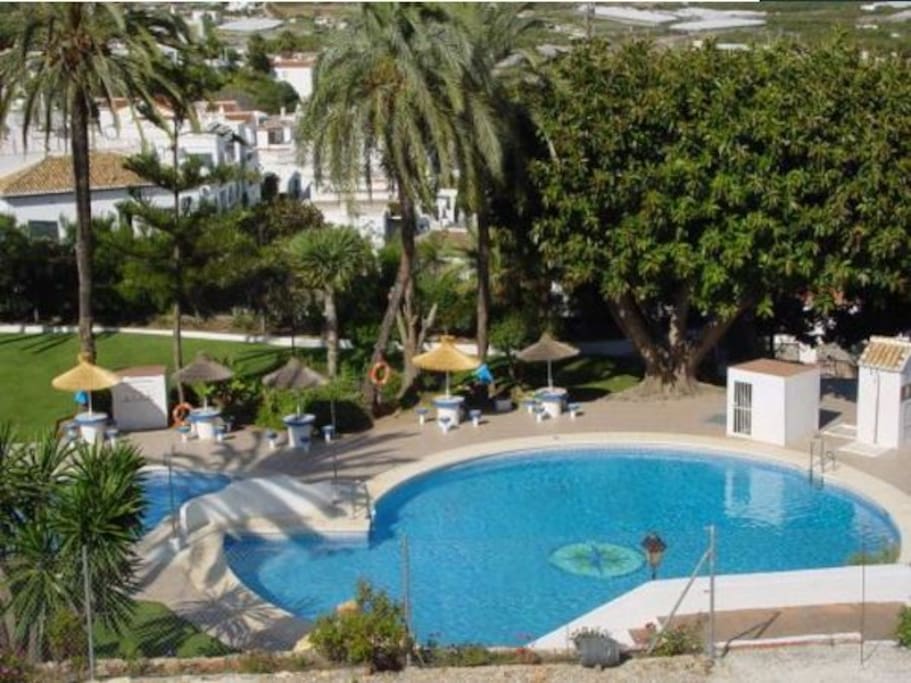 Communal Pool (at 5 minutes from the house)