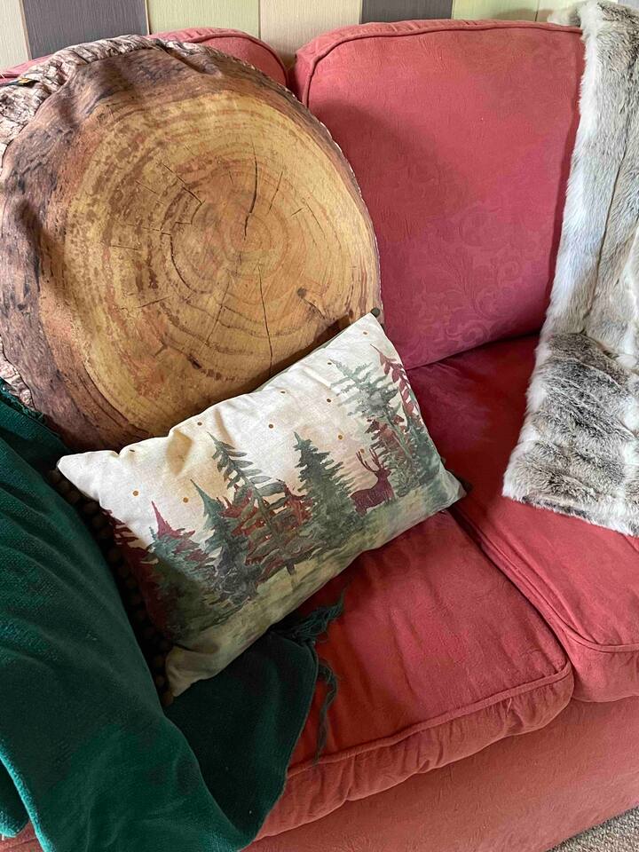 Ორადგილიანი დივანი