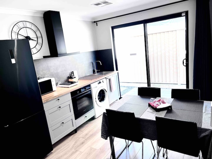 Entire Granny Flat for Rent