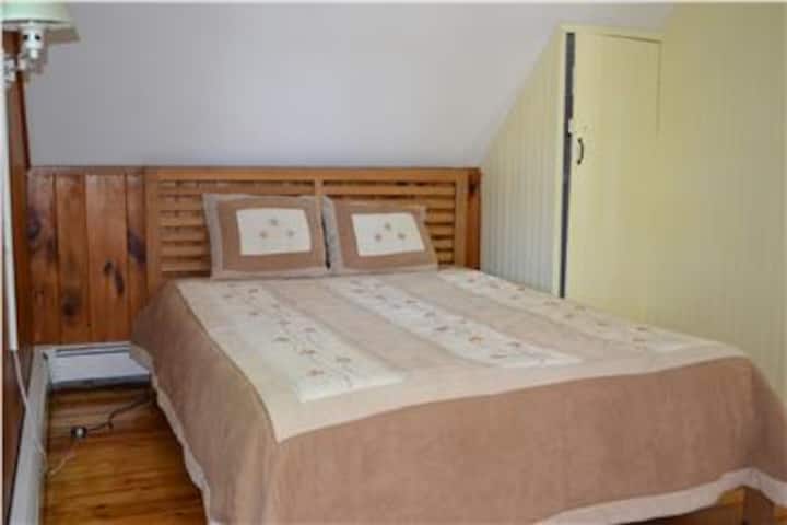 Bedroom 1 contains Queen-size bed plus dresser