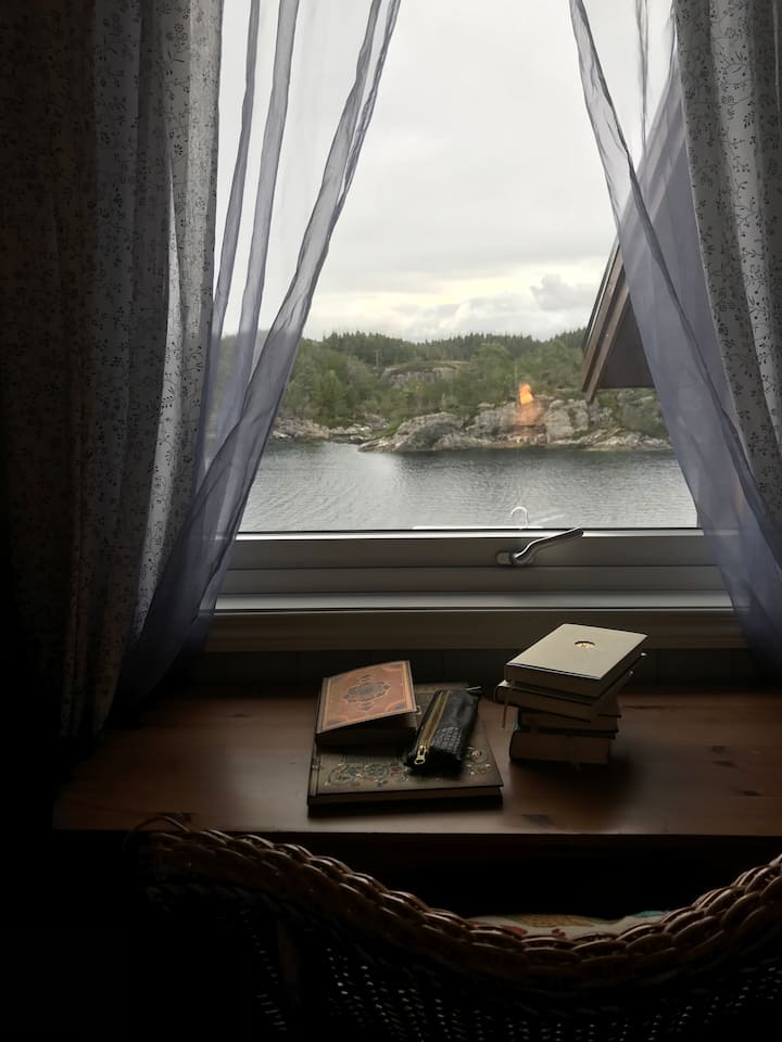 Výhľad na spálňu /písaciu izbu 