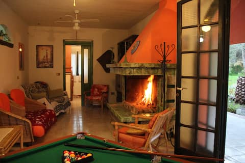 Popular Airbnb listing: Villa Country&Seaside, Patio&Garden Quiet&Peace in Sarroch