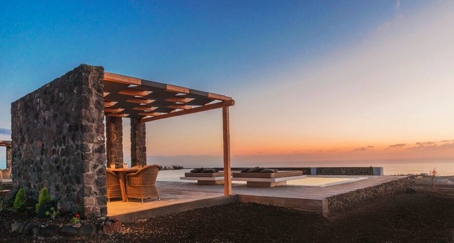 Saints Apostles Luxury Villa with private pool