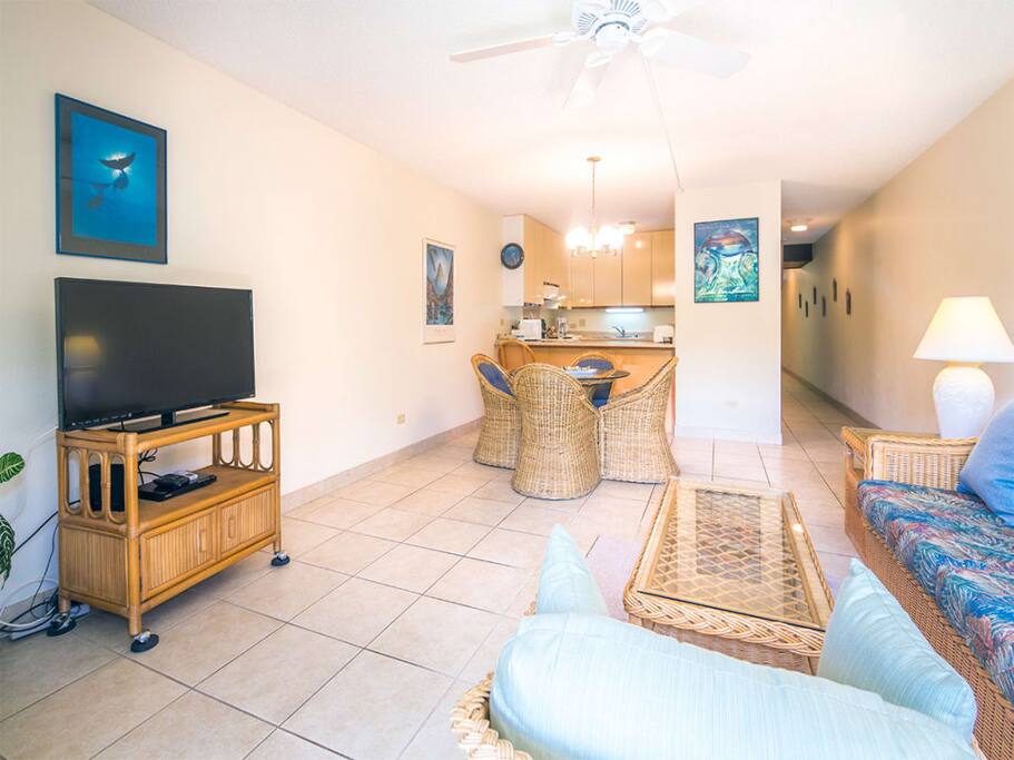 kamaole-1st-9108-living-room-03.jpg