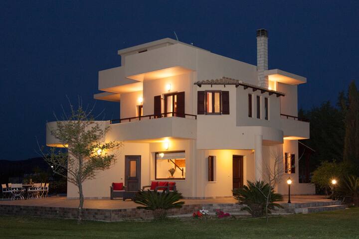 Allegra seaside villa, wonderful natural landscape gallery image 2