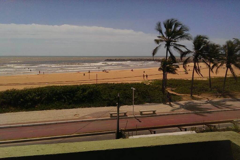 voce quase dentro do mar