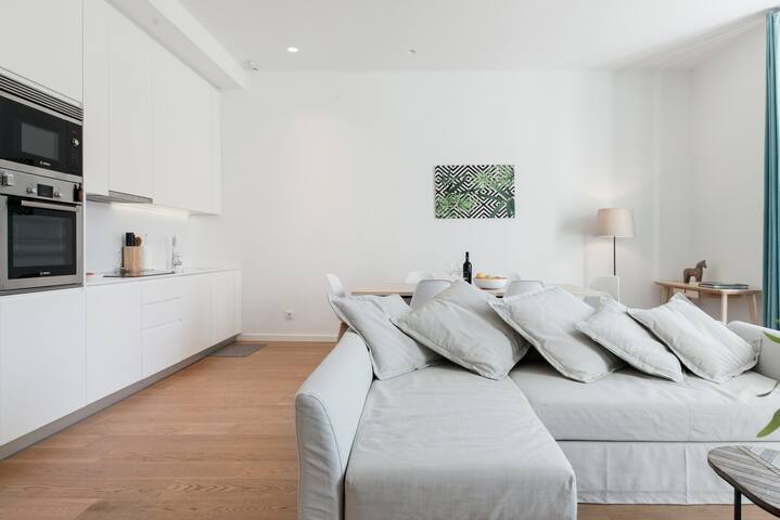 The Savoy Truffle. Outstanding View. Minimalist Design gallery image 5