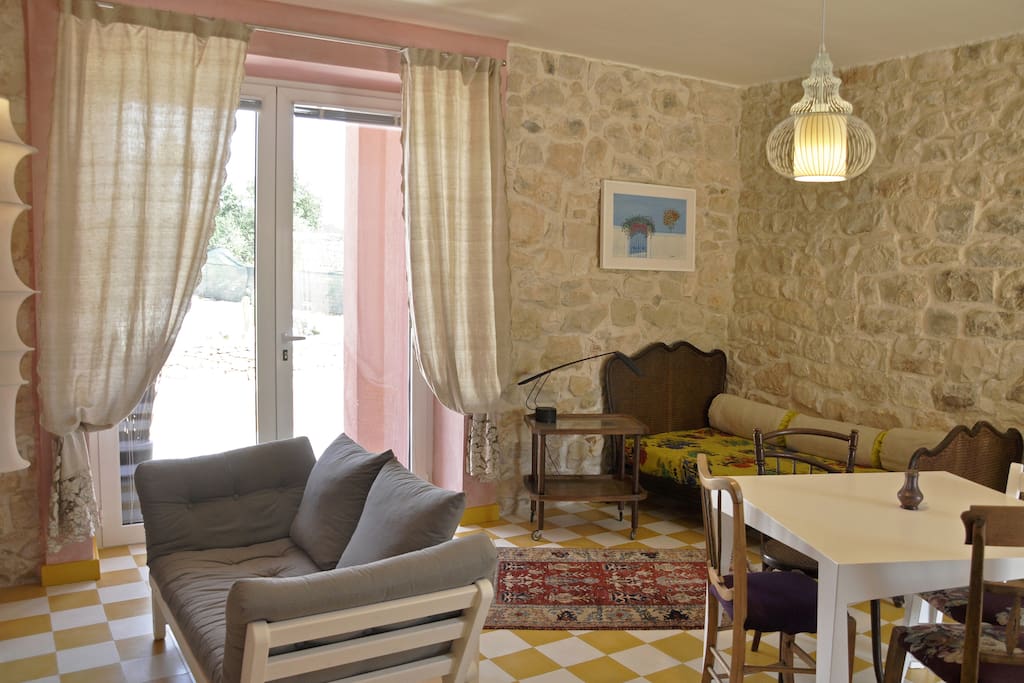 Casa Farlisa, la zona living di Casa Gelsomina