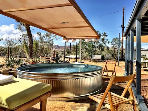 The Park Blvd House Joshua Tree Village *Hot Tub*