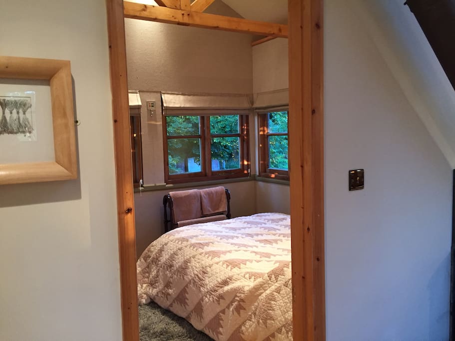 Through to the bed room