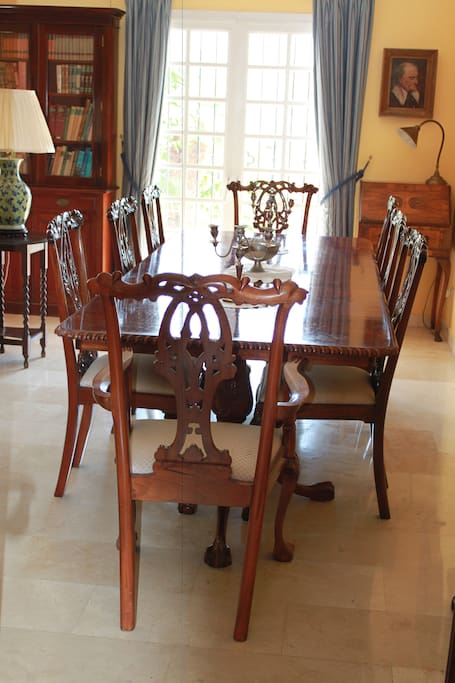 Antique dining