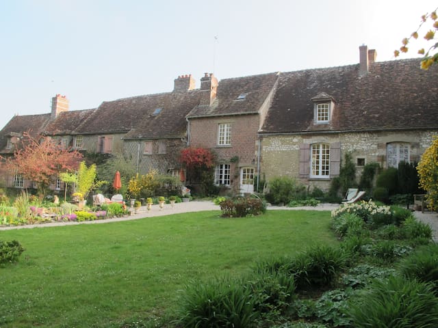 La Jacquerie room of Emilie