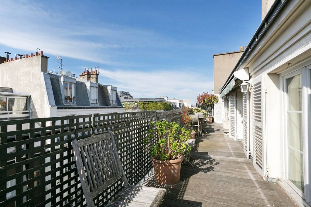 Private terrace apartment!