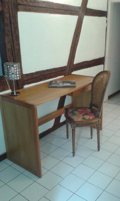 Bureau, espace de travail