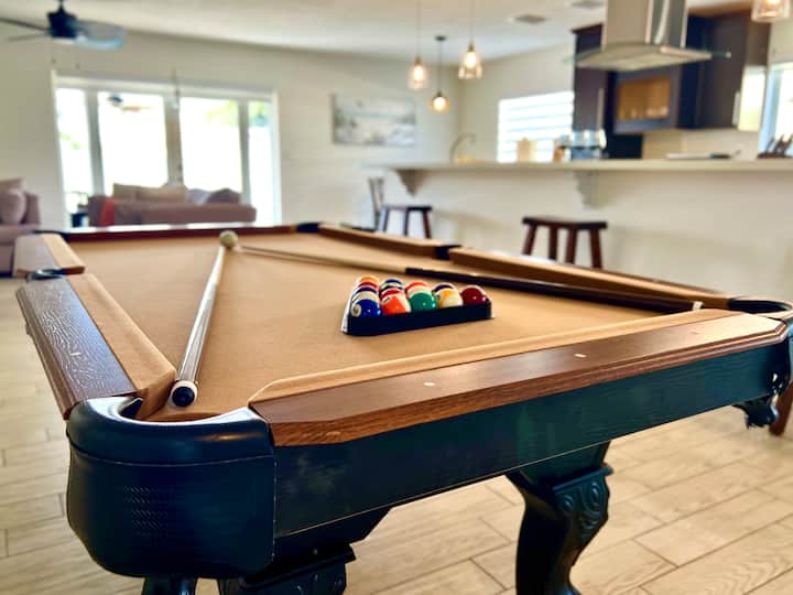 King Bed Home By The Bay Fast Wi-fi & Coffee - Cutler Bay, FL