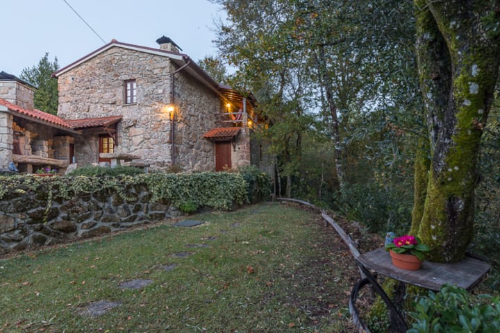 Varanda Do Mouro, Casa De Rio.alojamento Local. - Sá