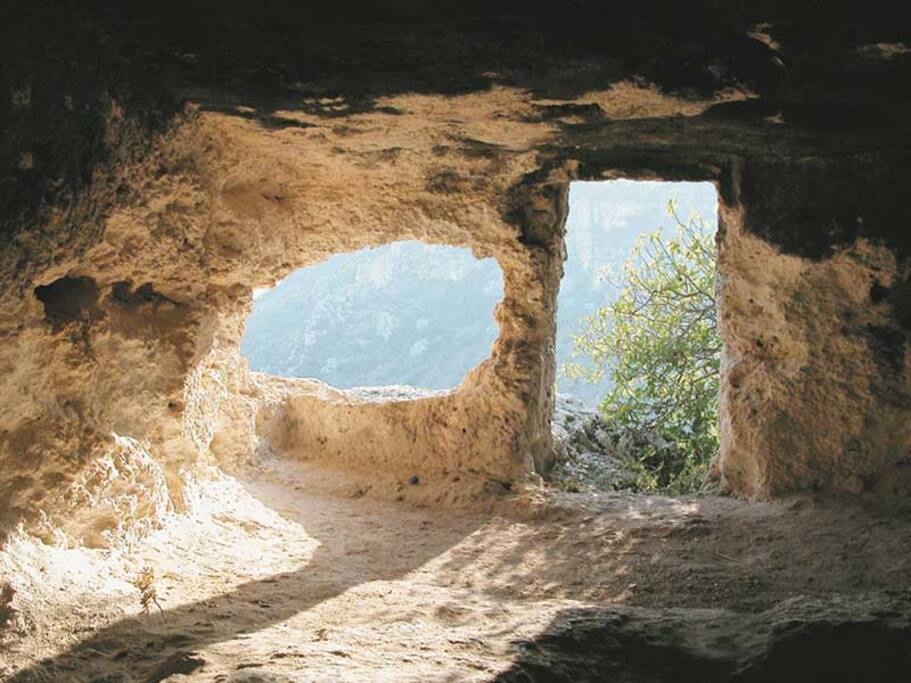 Pantalica grotta