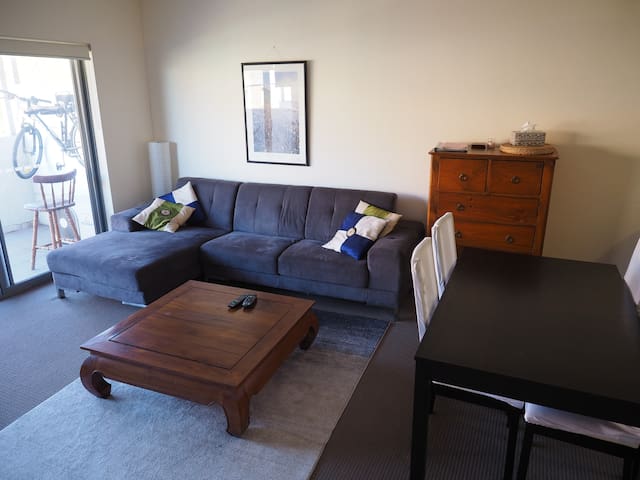 Entire 2 bedroom apartment near Westmead Hospital