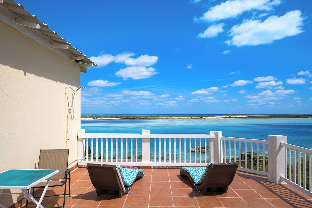 Your balcony overlooking the marine park a short Kayak paddle away