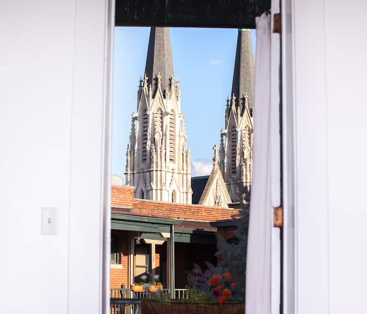 Hip Condo on Mass Ave Downtown Apartments for Rent in Indianapolis