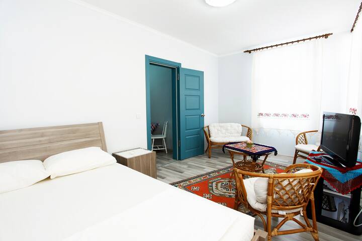 Blue Suites by V Deluxe gallery image 4