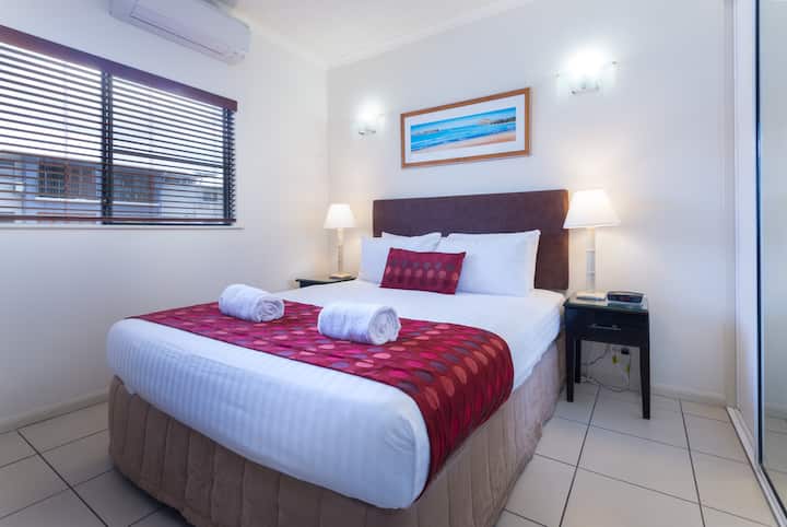 Southern Cross Apt 1040 Self Contained Room