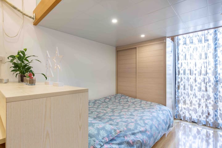 轻奢loft 北欧之恋 智能密码锁 复式 有车库 可做饭 市中心近金职院 市政府 江南银泰 近万达 Lofts For Rent In Jinhua