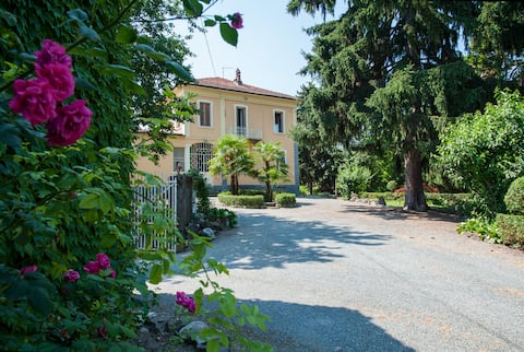 Successful Airbnb property: Saracco House: Art Nouveau residence in the park in Asti