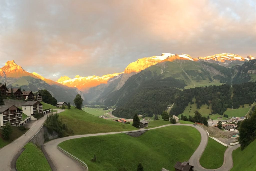 Unique view over the Engelberg valley - enjoyed from the balcony, garden, bed- & livingroom