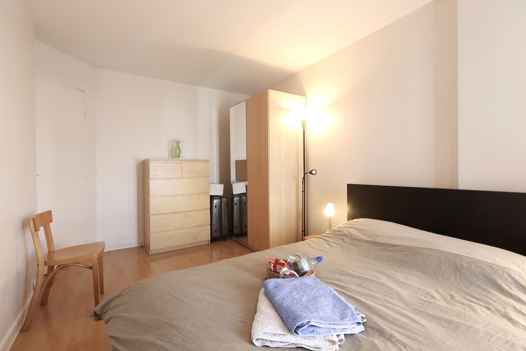 Chambre/Bedroom