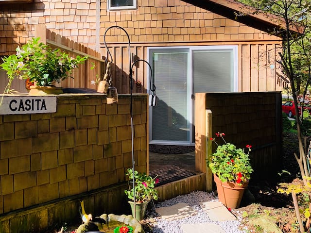Airbnb Fayette County Vacation Rentals Places To Stay