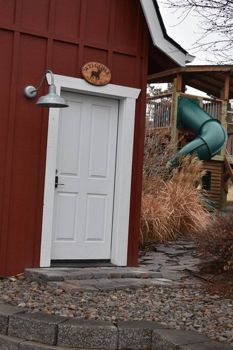Welcome! Come on in!